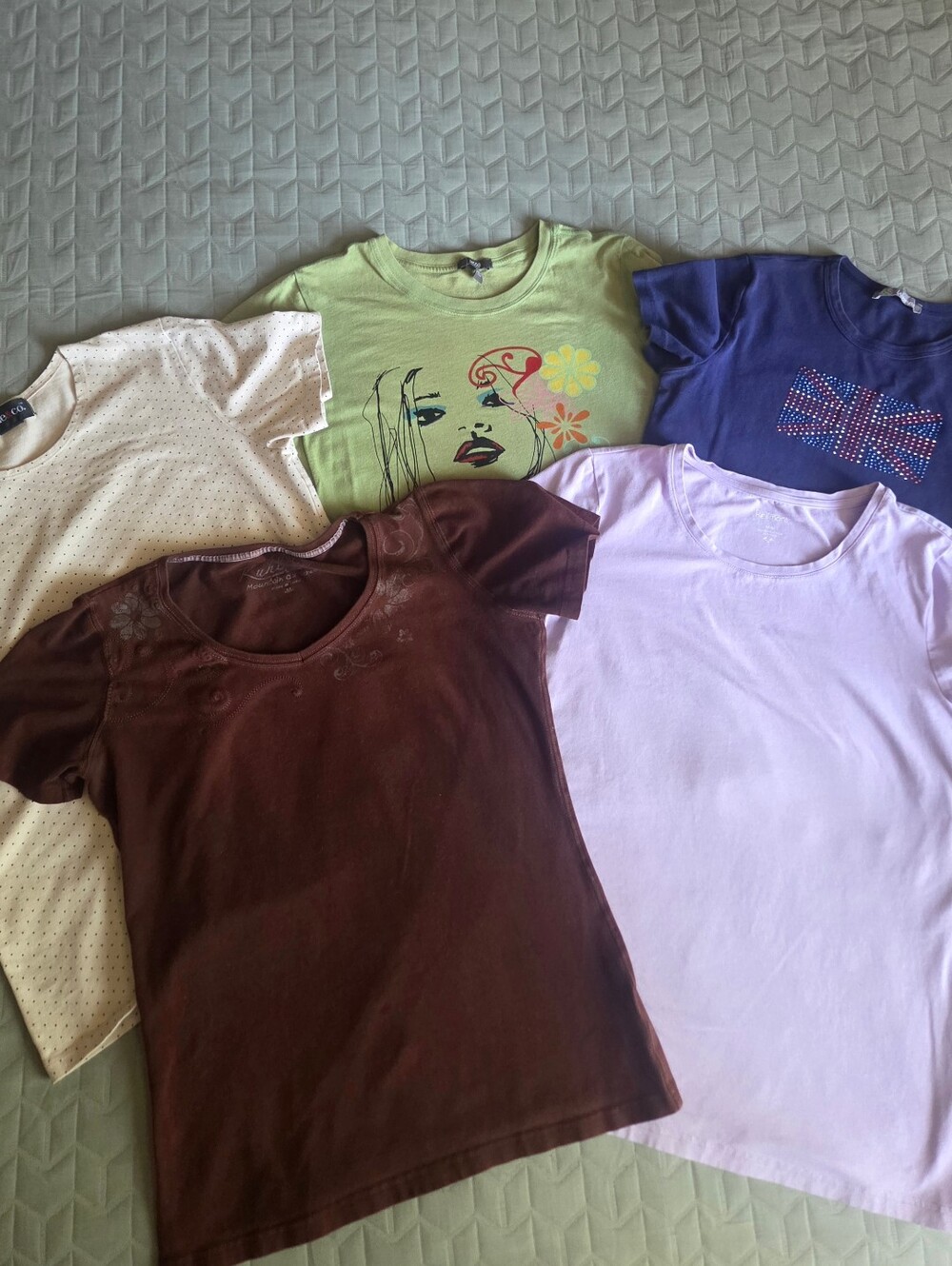 5 Women’s Cotton T-Shirts Bundle Size M | Casual Everyday Tees